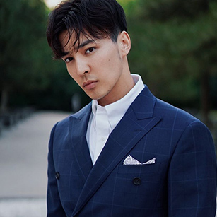 藍(lán)色格紋西服定制