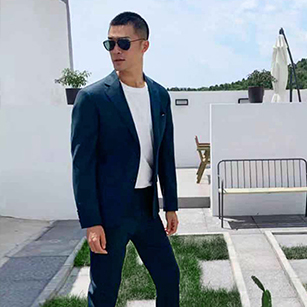 男士休閑商務(wù)西服定制