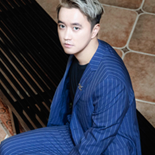 藍色豎紋西服定制