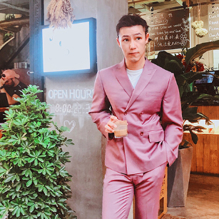 粉色雙排扣同款西服定制