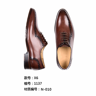 ��ɫ�Ηl�r(sh��)��ͬ��ƤЬ����